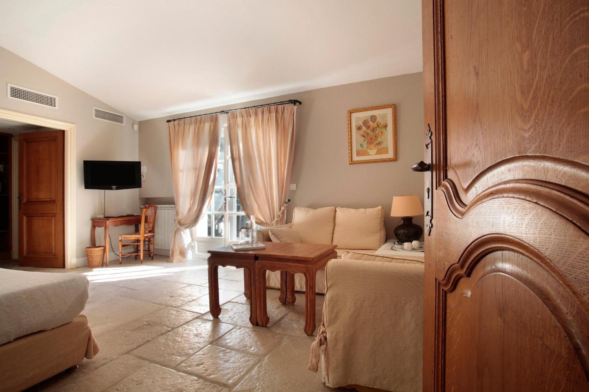 Hotel & Restaurant Alain Llorca La Colle-sur-Loup Buitenkant foto